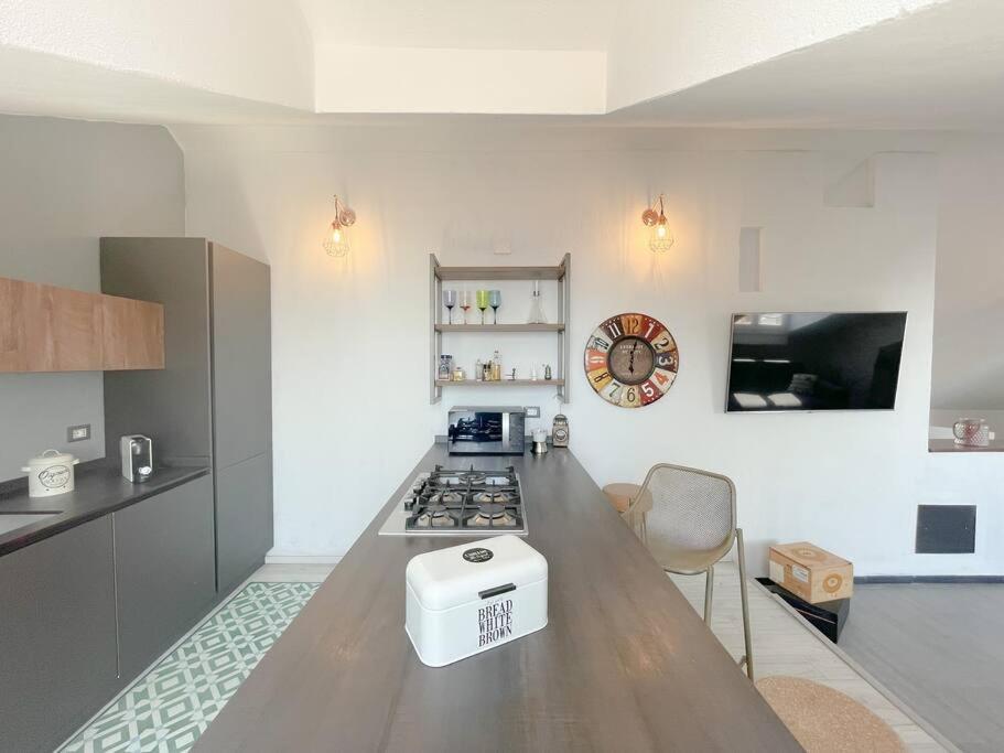 סאבונה Elegante Appartamento 100 Mq Parcheggio - Wi Fi מראה חיצוני תמונה